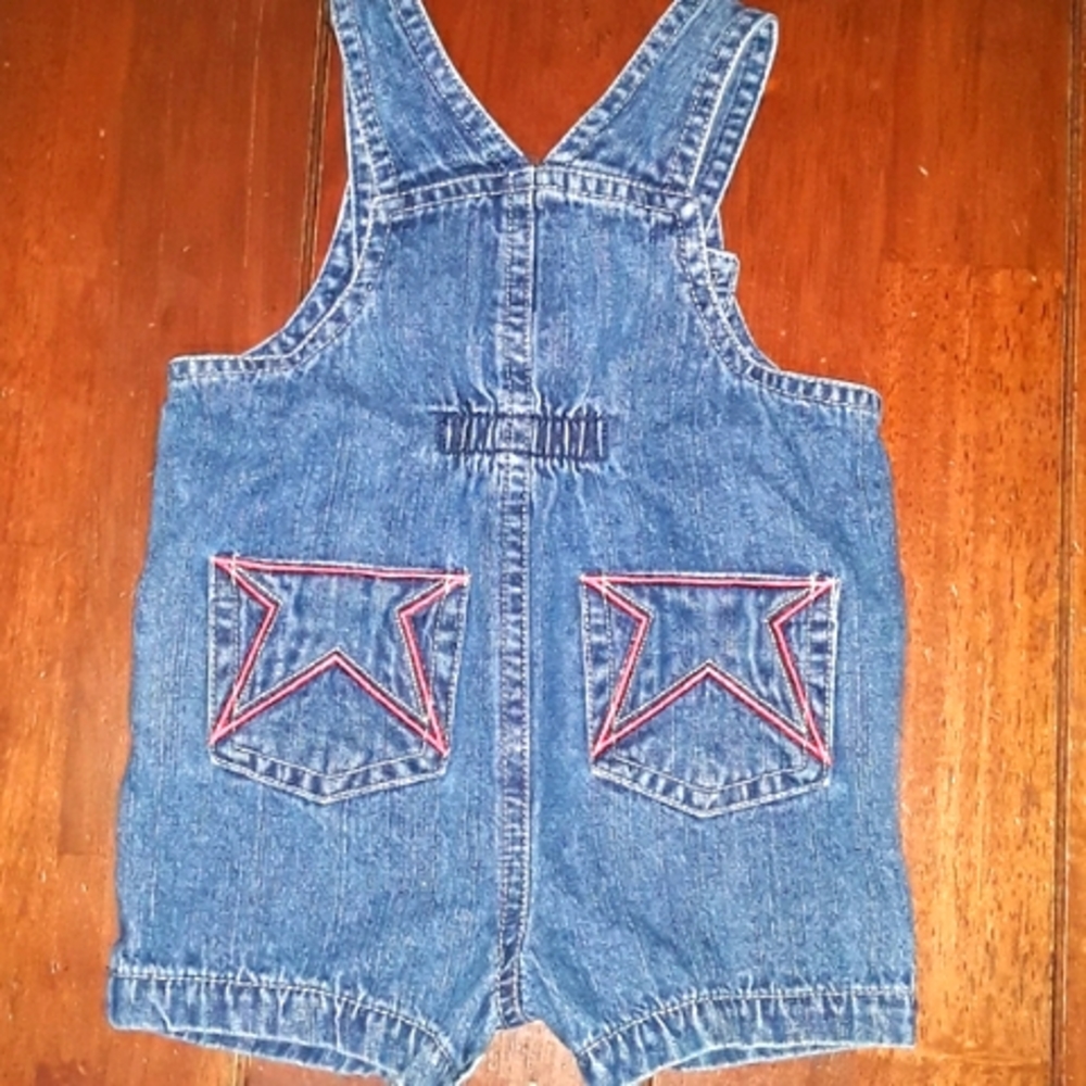 ๐ฅ๐ฅ 3 for 10 ๐ฅ๐ฅ 0-3 months Guess overalls - Picture 2 of 6